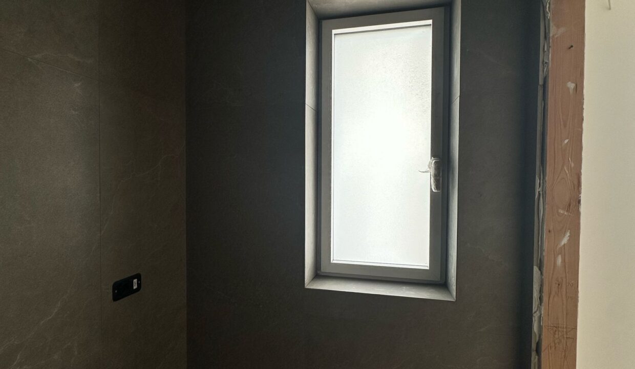 WhatsApp Image 2025-05-14 at 11.23.34