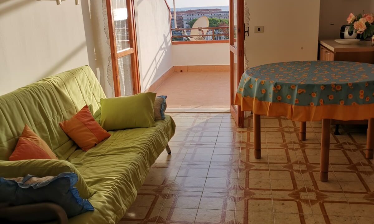 5460691f-5ff4-47d8-a49c-8889921aa7b4